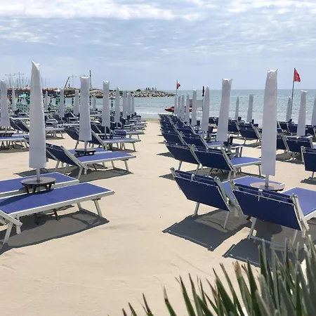 Libeccio By Interhome